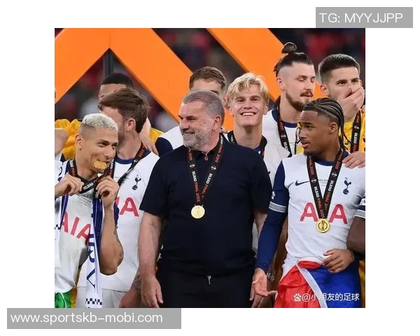 国米计划引进佩里西奇和维卡里奥以替代恩里克和索默